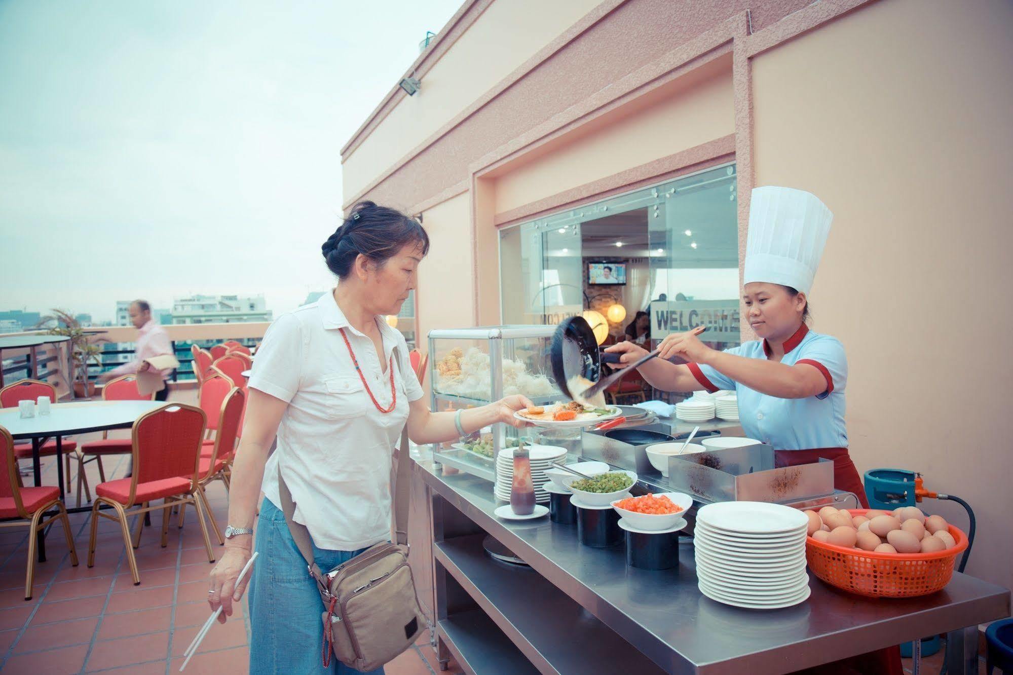 Samnang Laor Phnom Penh Hotel Eksteriør billede